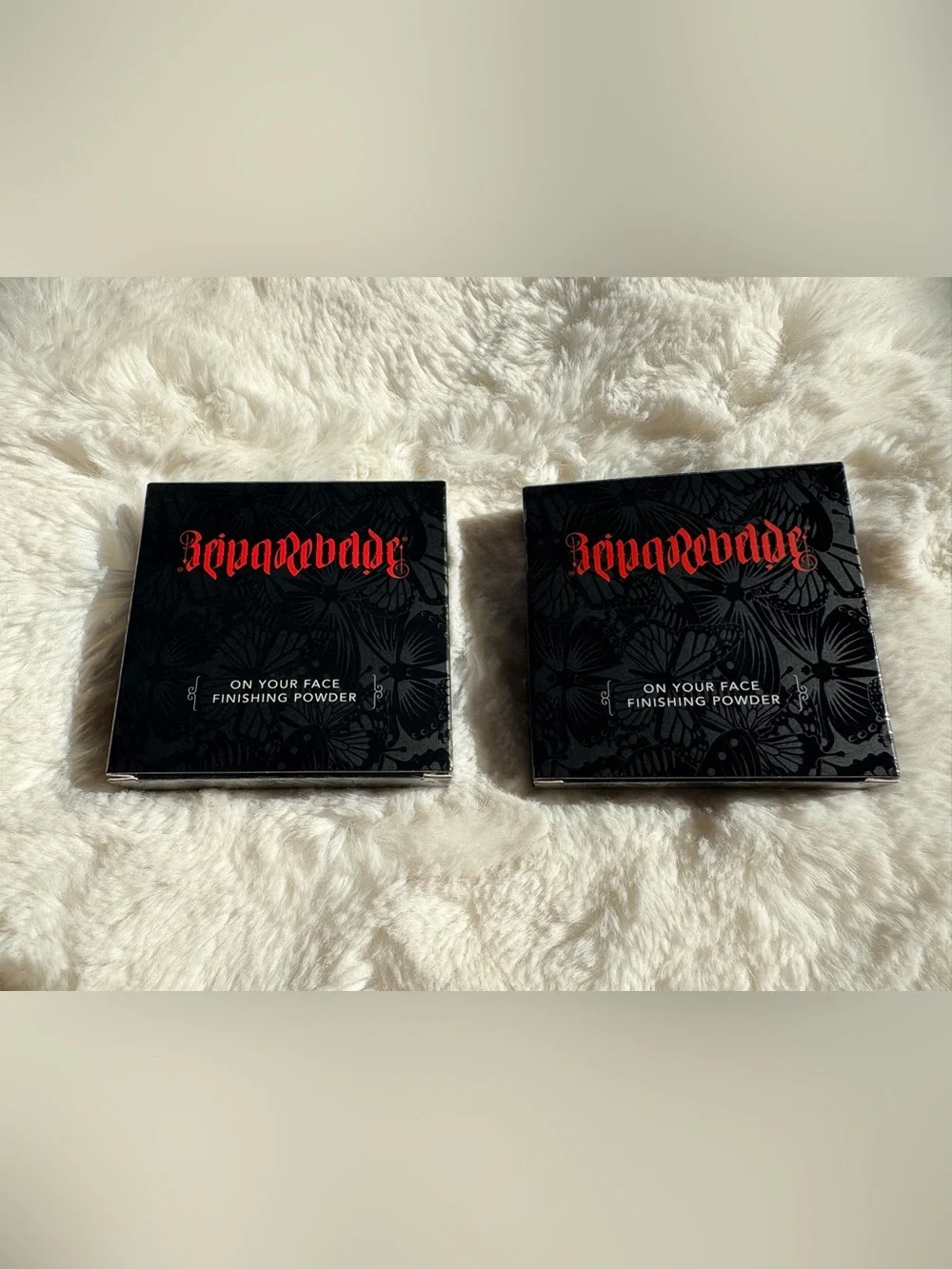 NIB Reina Rebelde On Your Face Finishing Powder Duo in Almendra